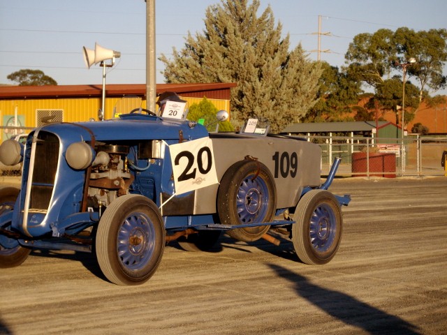 Badger on a hot lap of Boulder Trotting Track